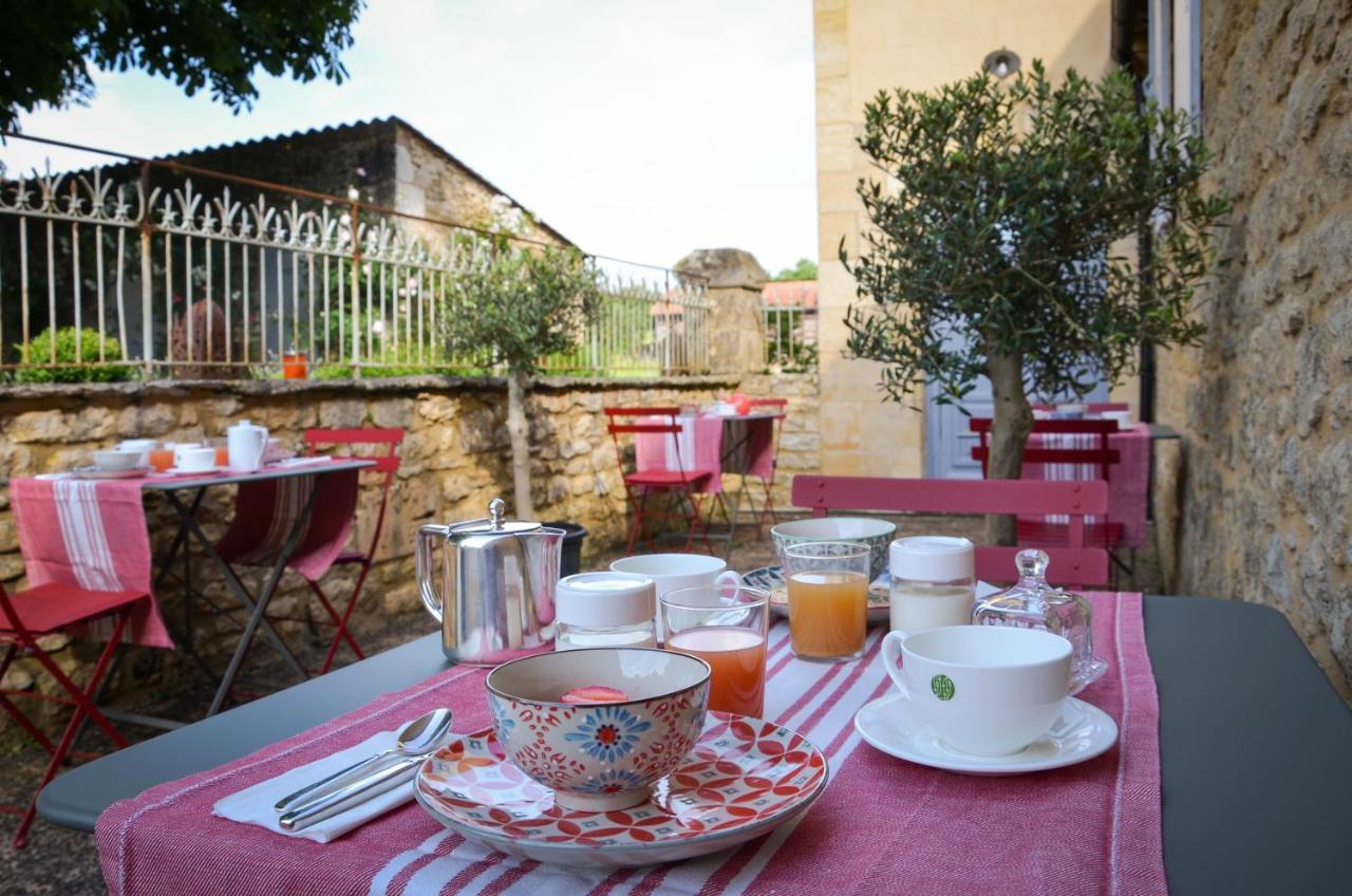 Les Hauts De Saint Vincent B&B Proche Sarlat Bagian luar foto